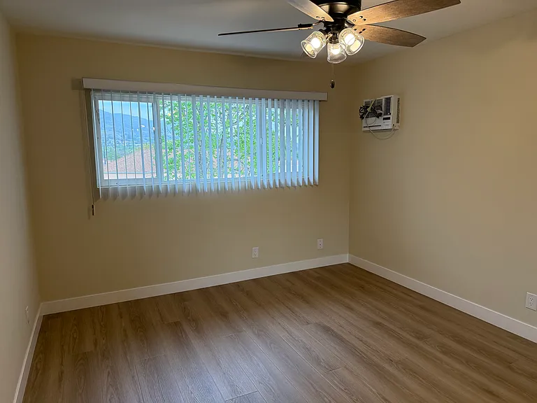 2601 N Glenoaks Blvd #E — Photo 23