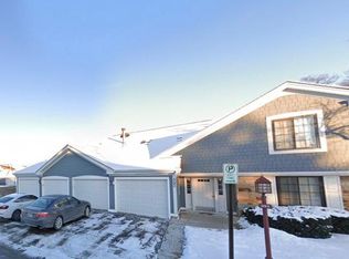 393 Pinetree Ln UNIT B2, Schaumburg, IL 60193