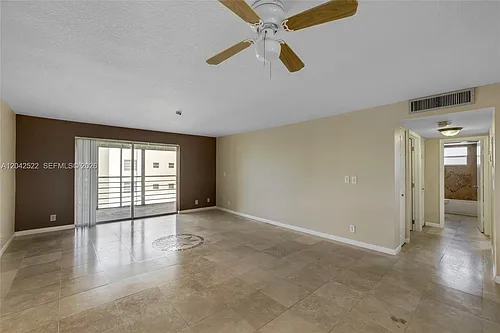 321 SE 3rd St #408 Photo 1