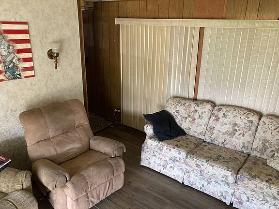 5th image of 3344 E Dean St