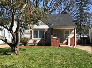 1537 W Jackson St, Springfield, IL 62704