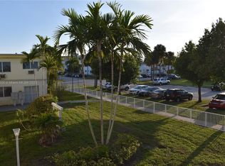 16851 NE 21st Ave APT 14, North Miami Beach, FL 33162