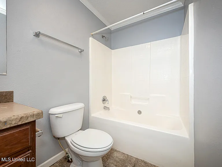 6003 E Lamar St — Photo 26