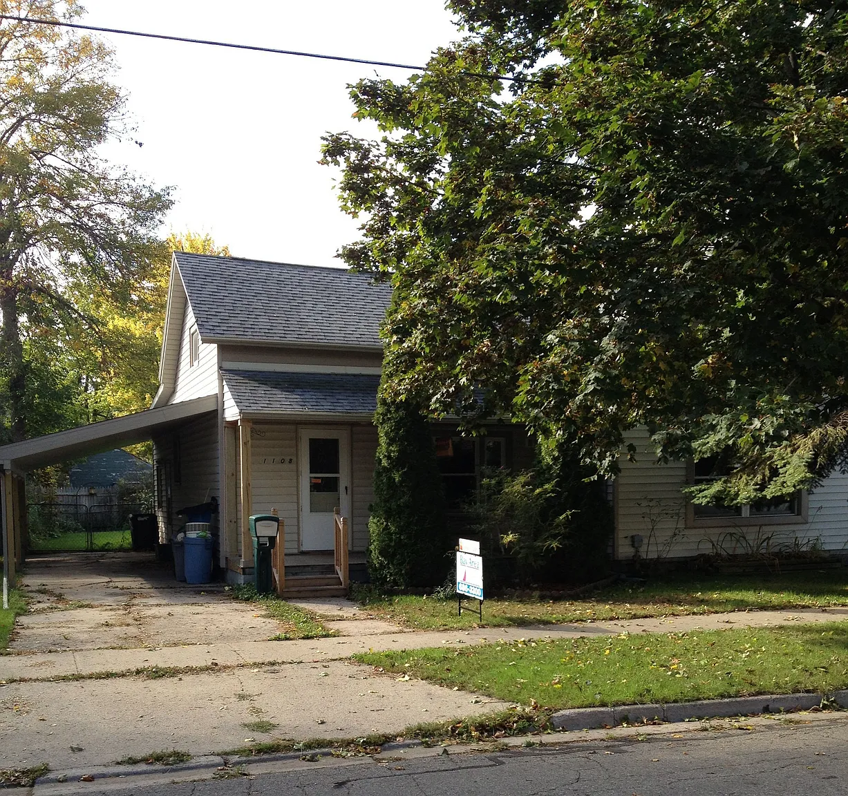 1108 Dunbar St photo 1