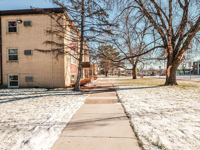 McCarron's View Apartments — Photo 60