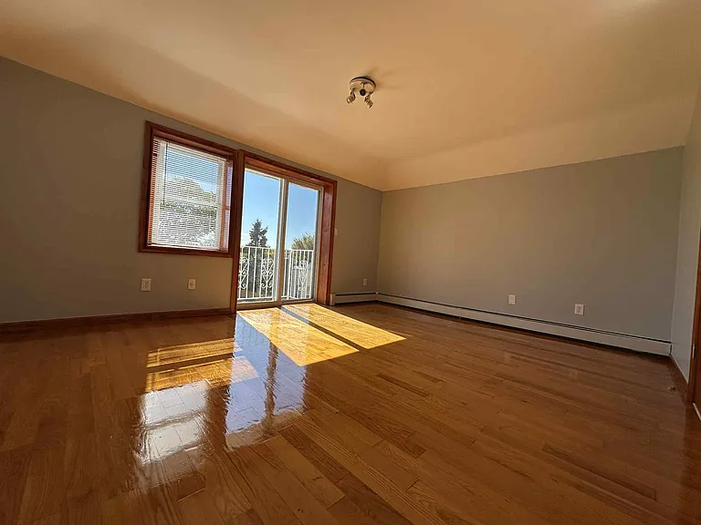 65-42 Metropolitan Ave #2 — Photo 7
