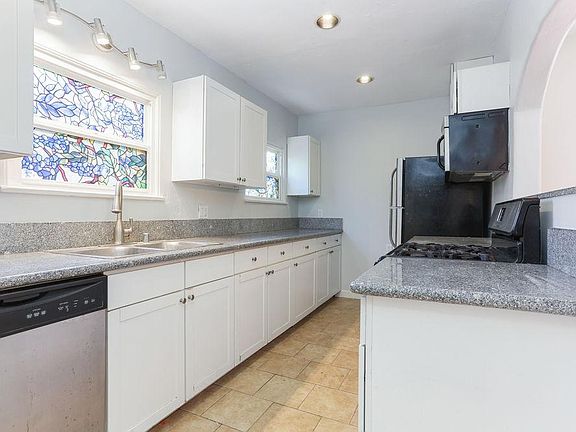 3rd image of 4501 Palm Ave