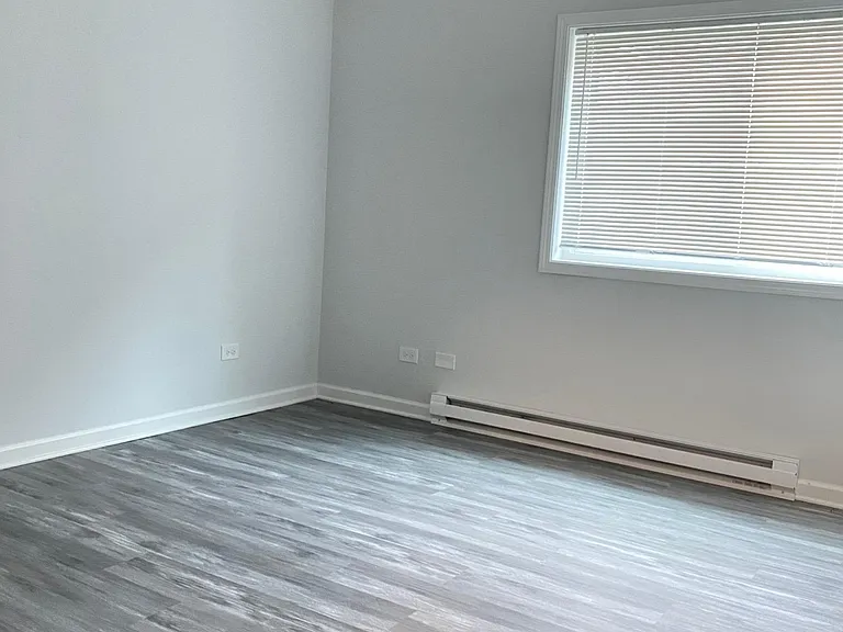 170 Waters Edge Dr #102 — Photo 4