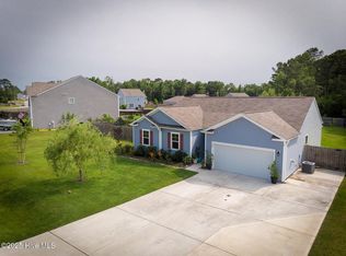 227 Cheswick Dr, Holly Ridge, NC 28445