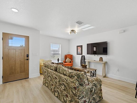 5th image of 61 NW 53RD COURT