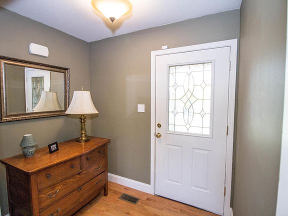 4th image of 209 Westmorland Dr
