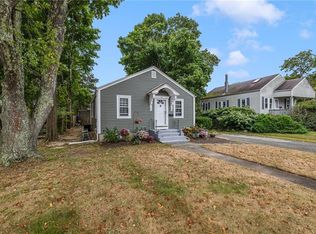 56 4th Ave, Warwick, RI 02888