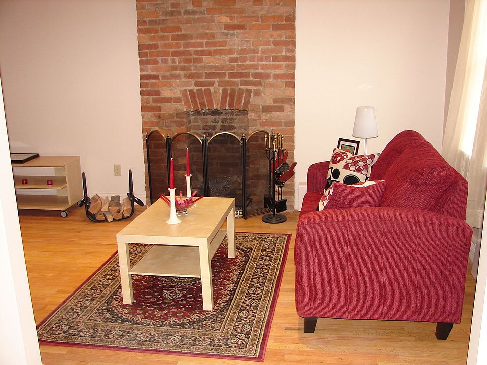 2nd image of 548 46th St APT 2L