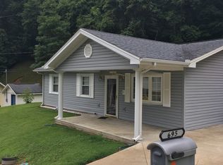 695 Hidden Valley Rd, Chapmanville, WV 25508