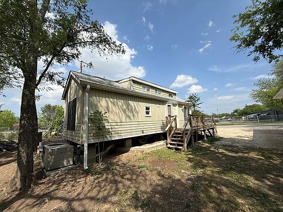 4th image of 2915 Riverside Dr