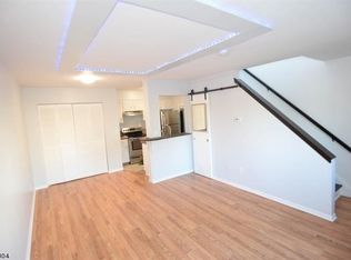 5 Hyde Ct, Bedminster, NJ 07921