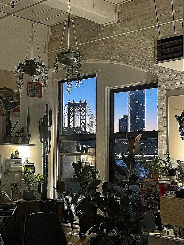 25 Jay Street — Photo 1