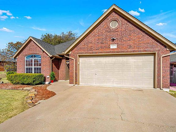 2nd image of 4423 NW Wolf Creek Blvd
