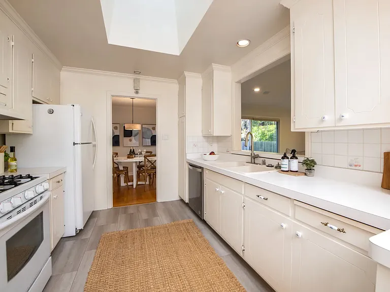 1300 San Anselmo Ave — Photo 19