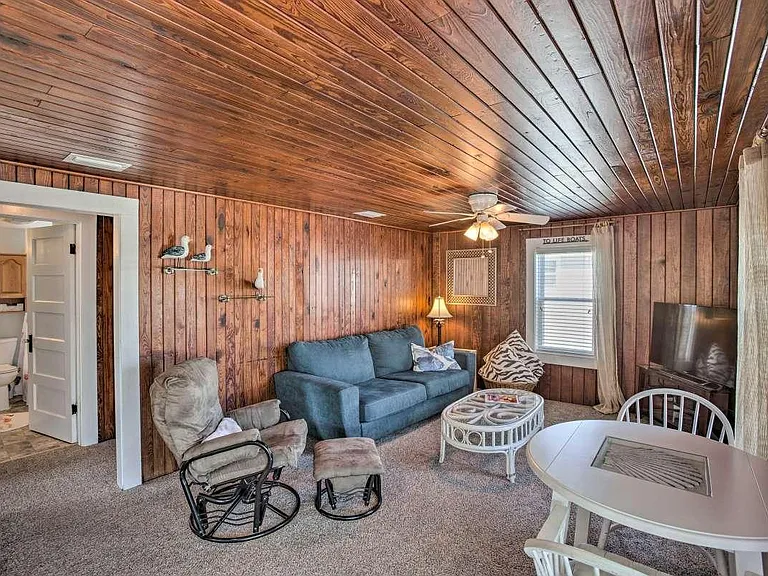 832 N Fletcher Ave #B — Photo 12