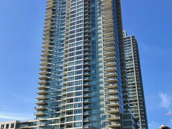 588 Bell St Unit 704S, Seattle, WA 98121