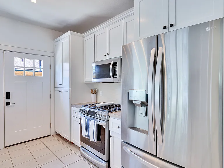 7308 Meador Ave — Photo 6