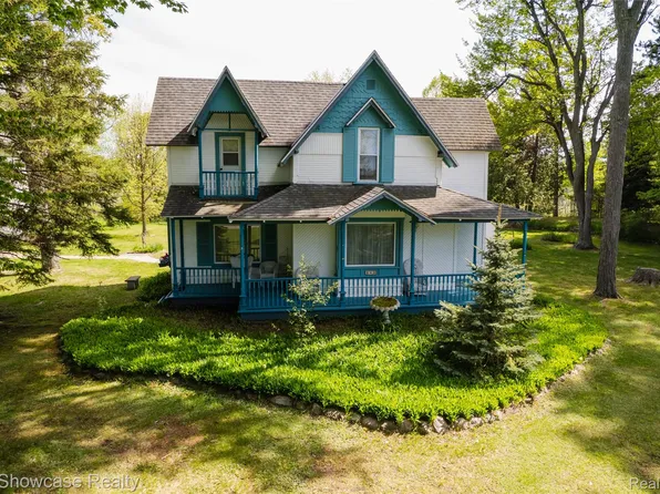 848 State St, Boyne City, MI 49712