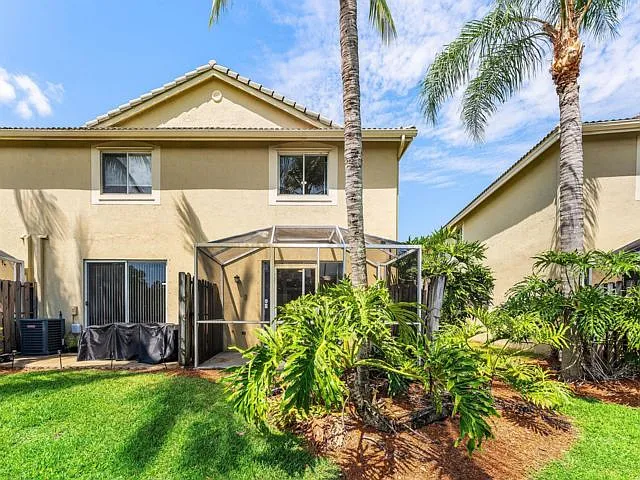 2482 Cordoba Bnd — Photo 9