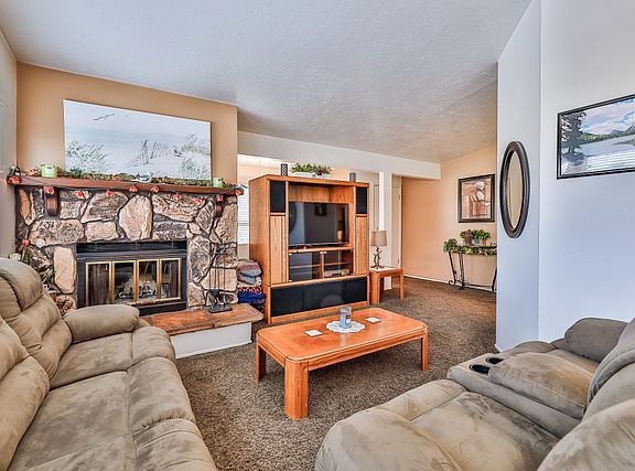 3rd image of 5474 S Walden Glen Dr