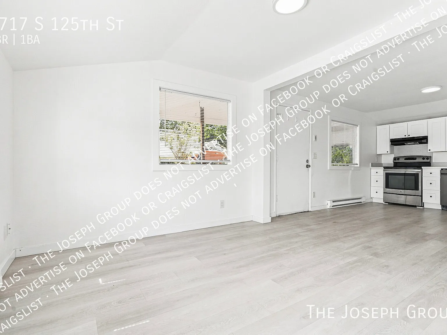 Bright & Cozy 2 Bed Seattle Gem! — Photo 2