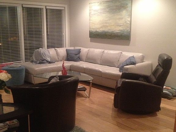 2nd flr Living Room