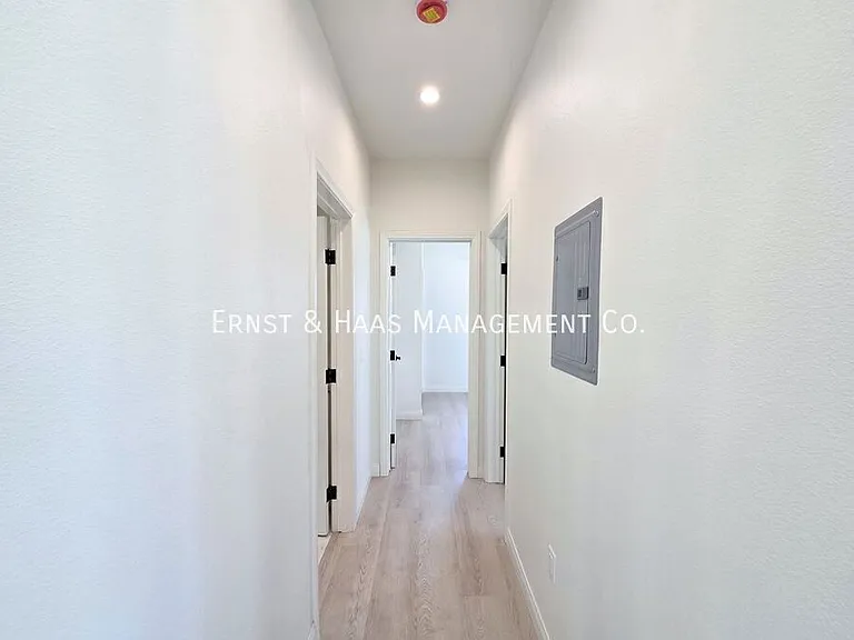 321 Chestnut Ave #1 — Photo 9