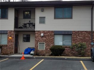 140 Thompson St APT 17D, East Haven, CT 06513