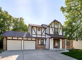 11 Charlotteridge Ct, Saint Charles, MO 63304