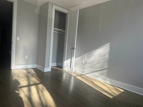 4th image of 417 E 114th St APT 3