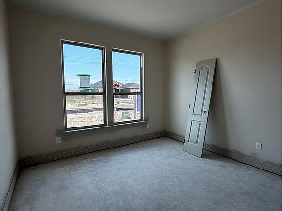 4th image of 2409 Reyhans Way Dr