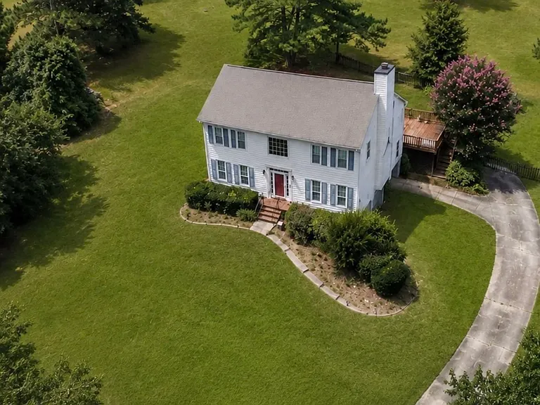393 New Hope Rd — Photo 1