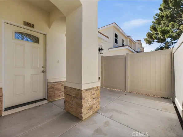 1208 S San Antonio Ave, Pomona, CA 91766