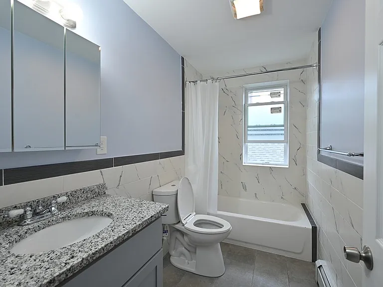 29 Waverly St #3 — Photo 3