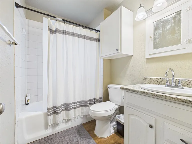 608 Highlands St — Photo 12