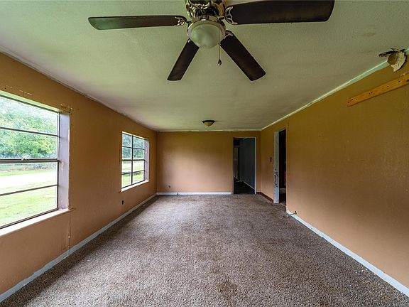 3rd image of 1200 S Elm St