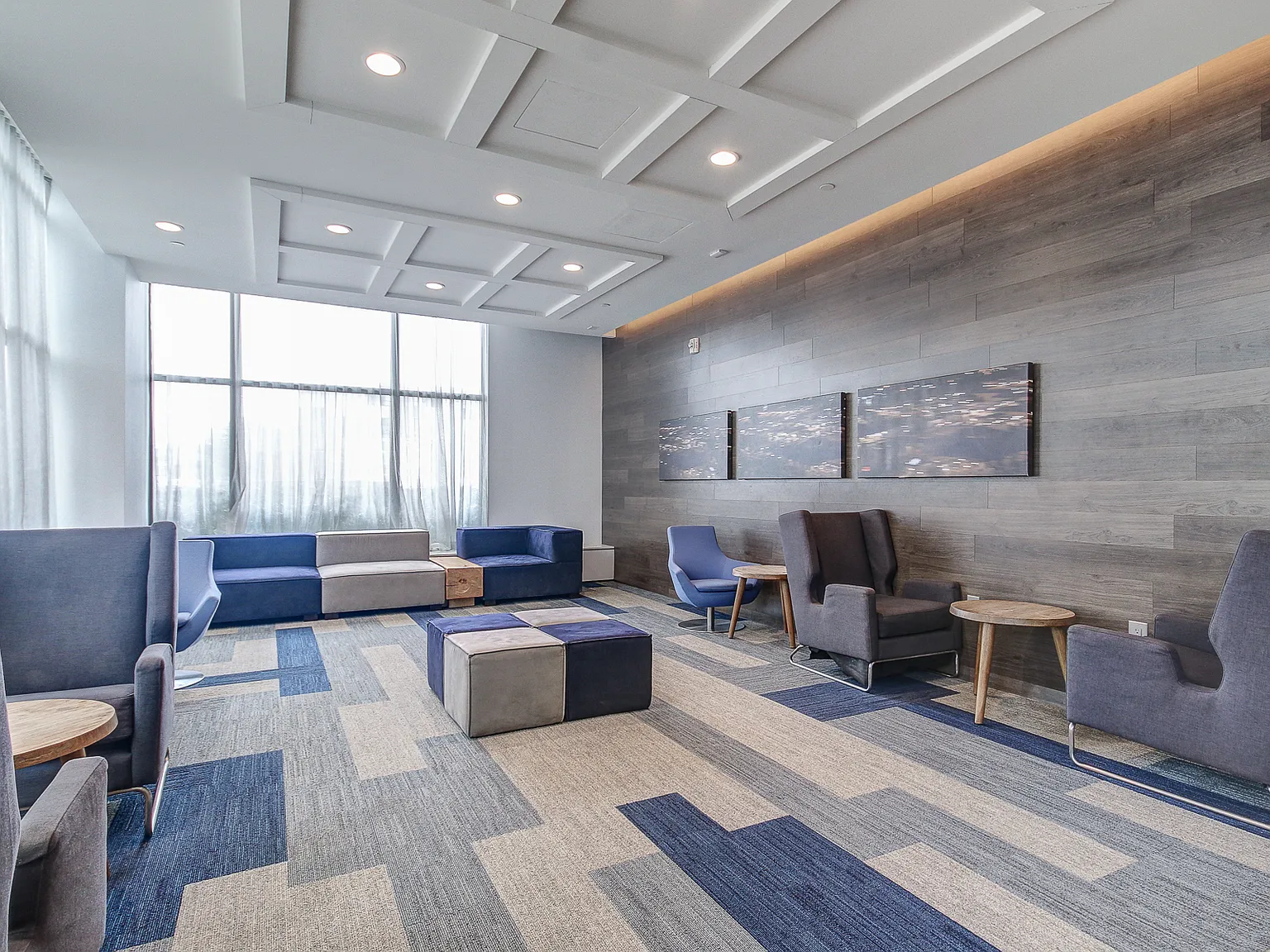 Skyrise Rentals — Photo 4