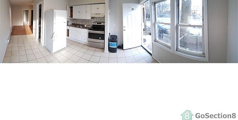 1st image of 29 Tompkins Ct #1