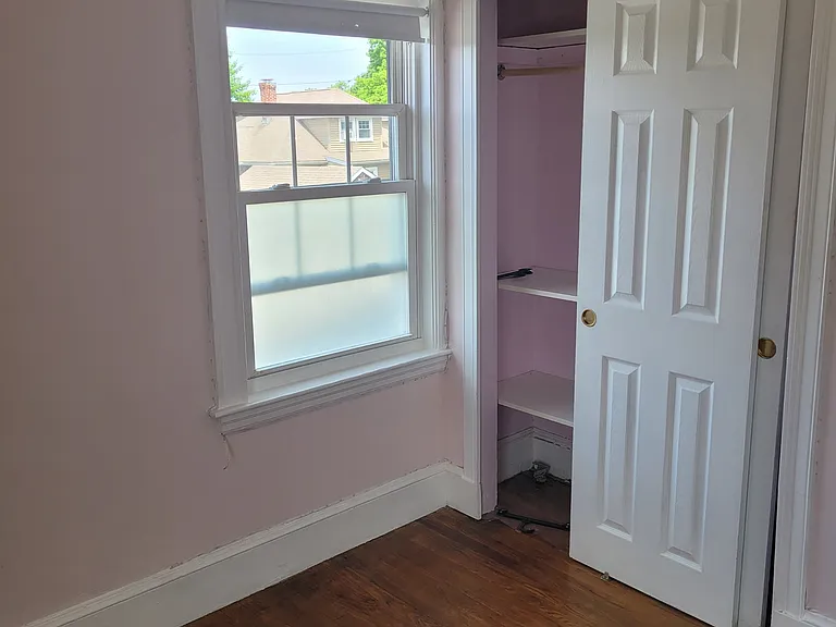 Room 2 Closet