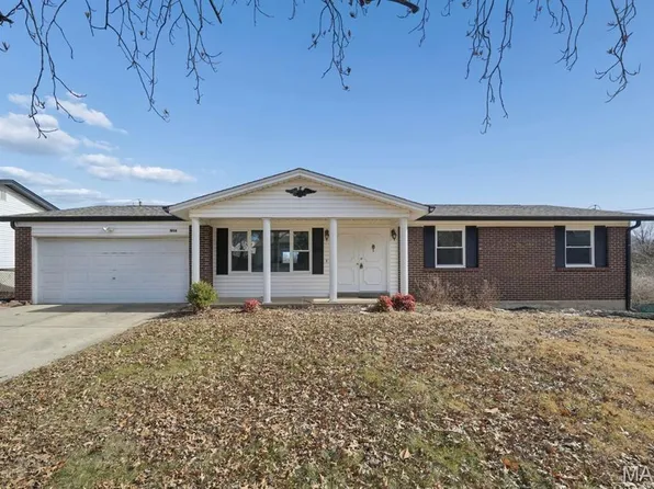 1056 King Carey Dr, Saint Louis, MO 63146