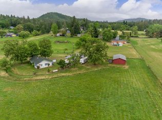 1756 Dowell Rd, Grants Pass, OR 97527