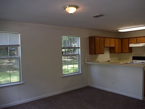 3rd image of 1811 Pasco St