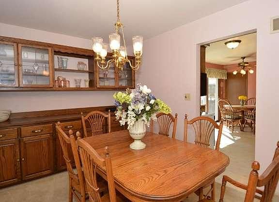 Dining 'L' with beautiful China Cabinet