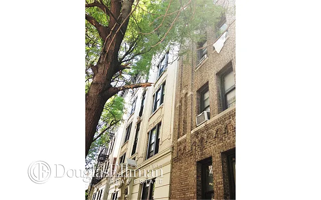 Sold by Douglas Elliman | media 14