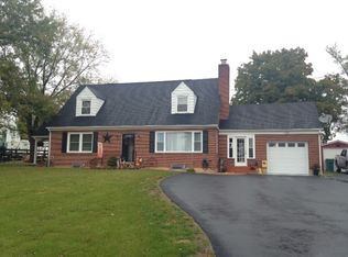 379 W Springbrook Rd, Broadway, VA 22815